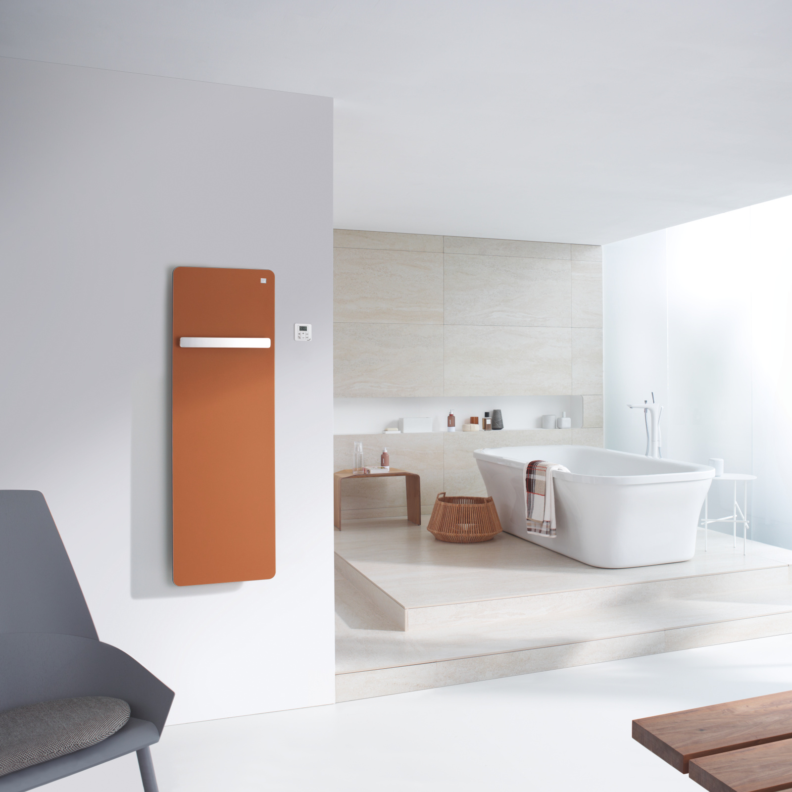 Cut-Out Zehnder Vitalo Bar Decorative radiator 