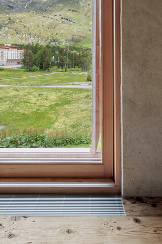 Zehnder_RAD_Referenz_Maloja-Wohnhaus-Bildnr.19 Wohnhaus Maloja, Referenzobjekt mit Zehnder Terraline Neo und Zehnder Subway