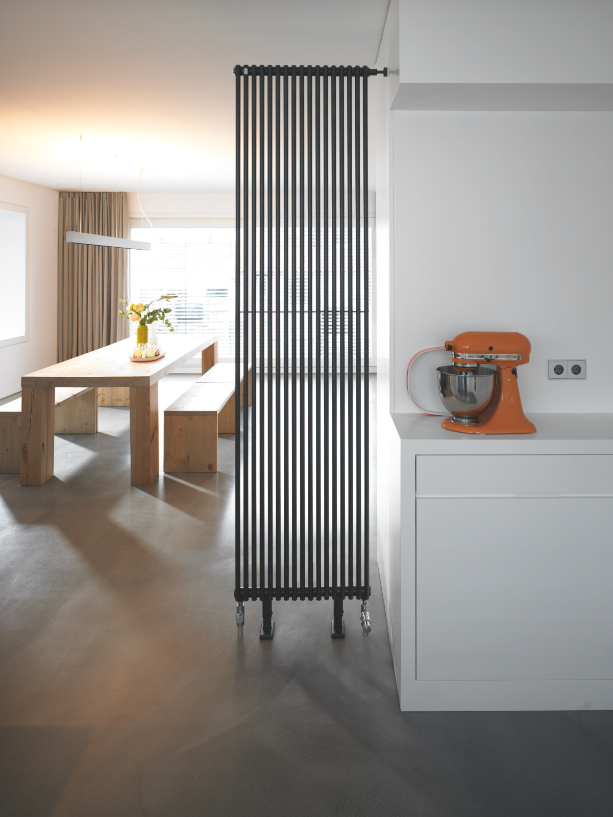 Rendering Zehnder Kleo Decorative radiator Front view