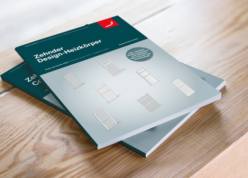 Preislisten liegen auf Tisch