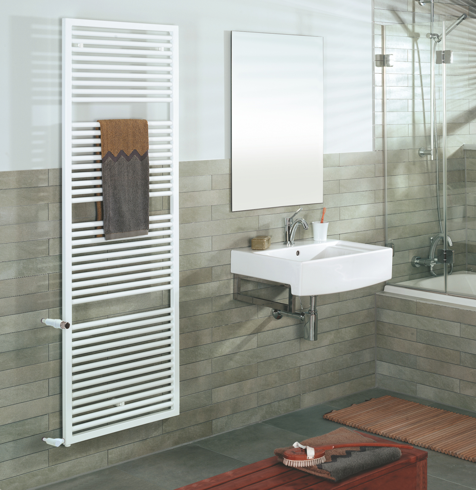 Rendering Zehnder Universal Decorative radiator Side view