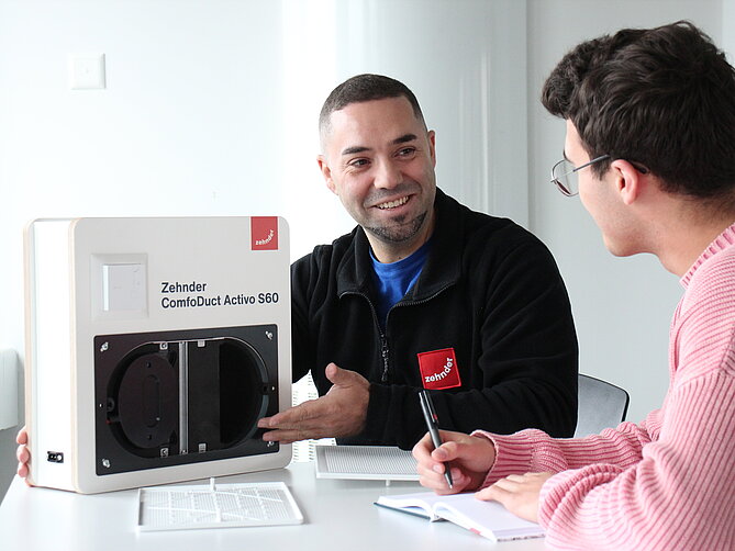 due personi, Dimostrazione del prodotto