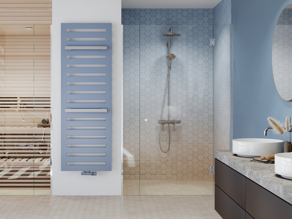 Blauer Heizkörper in Bad