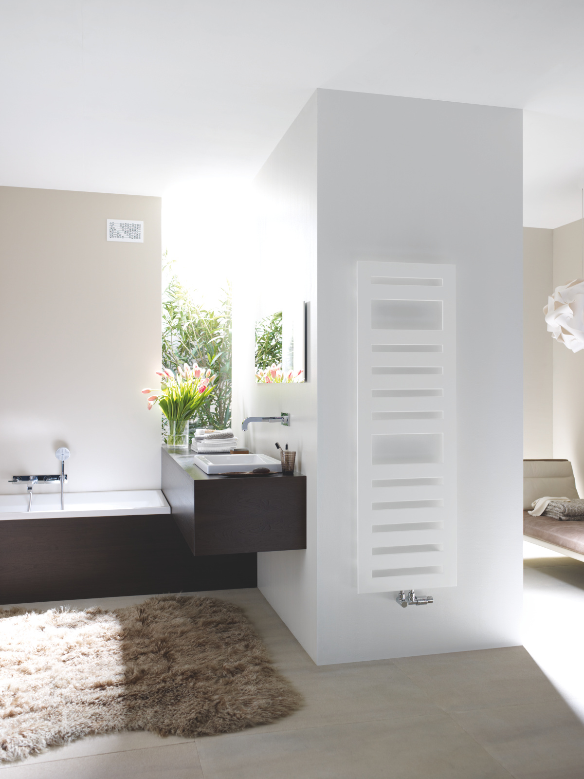 Rendering Zehnder Metropolitan Spa Decorative radiator Front view