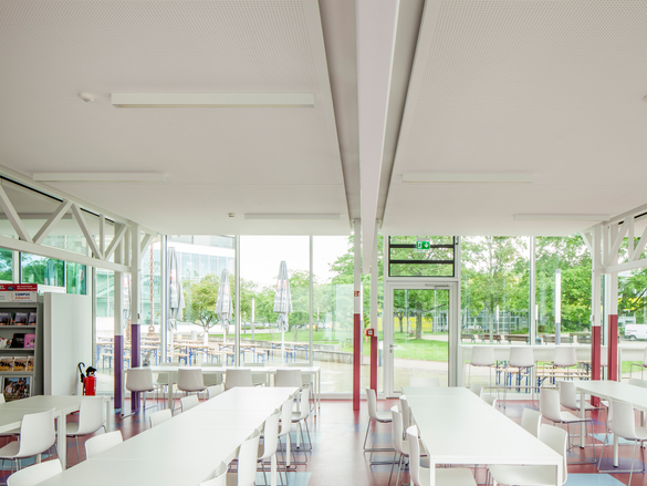 Hochschule Offenburg, FH Offenburg, Mensa, PAM, closed ceiling, plasterboard ceiling, perforated design, reference project, Objektreportage, Deutschland