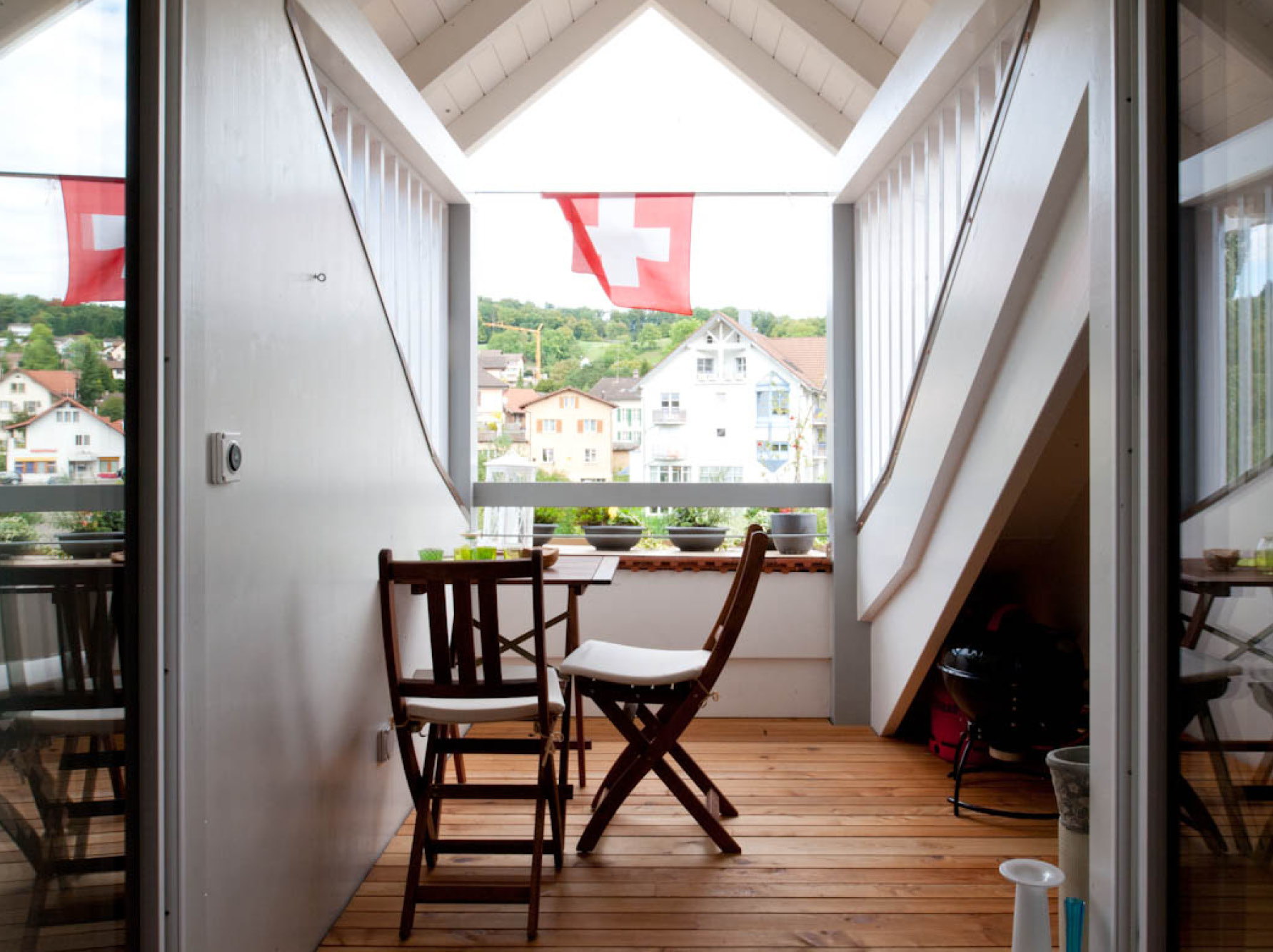 Dachbalkon mit Sicht auf die Reuss